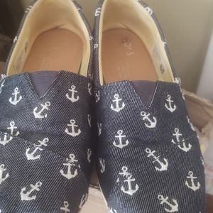 Toms with Anchors